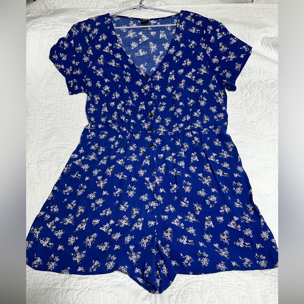XL Wild Fable blue print summer romper v neck button front 100% rayon